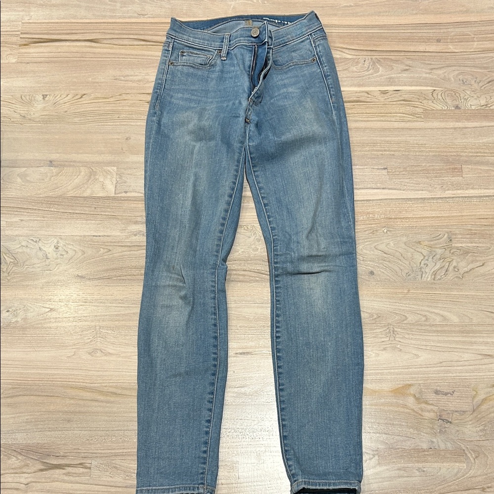 GAP women’s Skinny Jeans in Blue